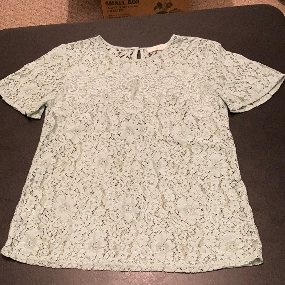 Like New Loft Lace Top